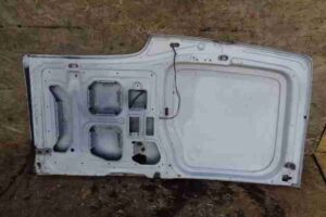 Изображение товара 22953 - 00022953 dver zadnyaya pravaya Mazda Tribute 3
