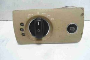 Изображение товара 23469 - 00023469 pereklyuchatel sveta Ford Escort