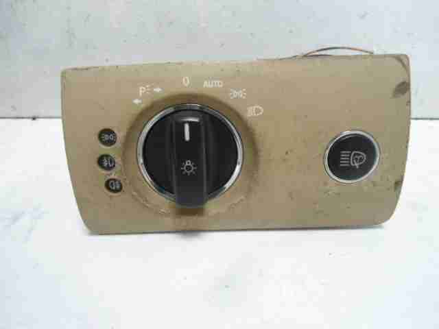 Изображение товара 23469 - 00023469 pereklyuchatel sveta Ford Escort