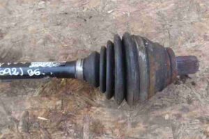 Изображение товара 23664 - 00023664 poluos perednyaya levaya Volvo S40 2