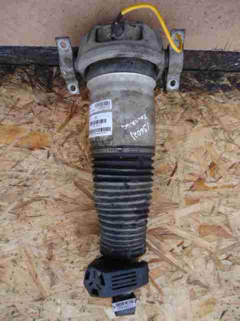 Изображение товара 24021 - 00024021 amortizator zadnij pravyj Toyota Corolla Matrix