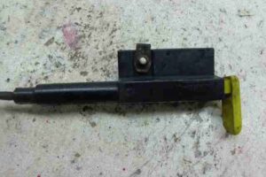Изображение товара 24085 - 00024085 zamok kapota Chrysler Sebring 3