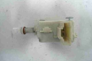 Изображение товара 24183 - 00024183 motorchik lyuchka benzobaka Toyota Carina E 1