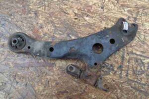 Изображение товара 148865 - 00024184 rychag perednij pravyj nizhnij BMW X1 1