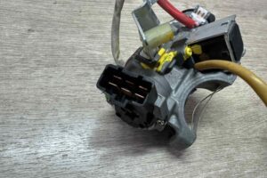Изображение товара 24220 - 00024220 zamok zazhiganiya Mercedes CLA 3