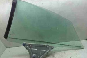 Изображение товара 24319 - 00024319 steklo dveri zadnej pravoj Ford Maverick 1