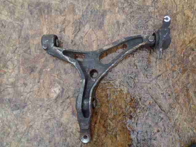 Изображение товара 24645 - 00024645 rychag perednij pravyj nizhnij Ford Transit Connect