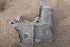 Изображение товара 24730 - 00024730 kronshtejn dvigatelya Volvo 440 2