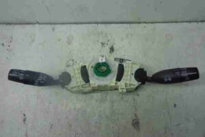 Изображение товара 25257 - 00025257 pereklyuchatel podrulevoj (strekoza) Renault Sandero