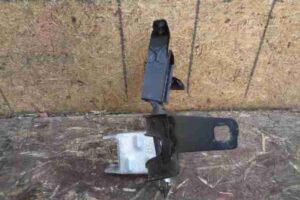 Изображение товара 25319 - 00025319 kreplenie fary levoj 2