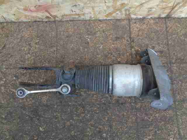 Изображение товара 25331 - 00025331 amortizator perednij levyj Toyota Corolla Matrix