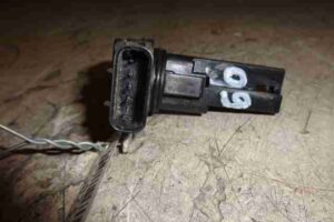 Изображение товара 25438 - 00025438 raskhodomer vozdukha (dmrv) Renault Sandero 1