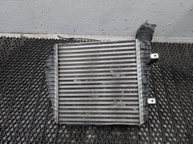 Изображение товара 25541 - 00025541 radiator interkulera Toyota Matrix