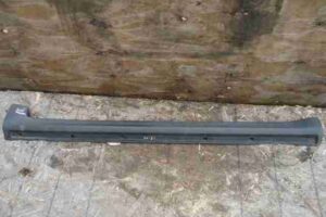 Изображение товара 25555 - 00025555 porog plastikovyj levyj Peugeot 306 3