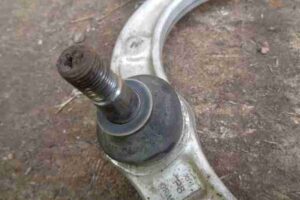 Изображение товара 25713 - 00025713 rychag perednij pravyj verkhnij Ford Escort 1