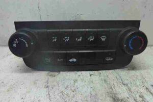 Изображение товара 25736 - 00025736 pereklyuchatel otopitelya Renault Sandero