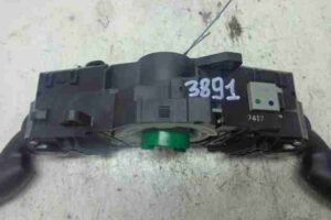 Изображение товара 26076 - 00026076 pereklyuchatel podrulevoj (strekoza) Renault Sandero 3