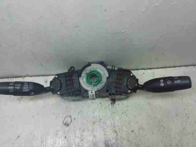 Изображение товара 26076 - 00026076 pereklyuchatel podrulevoj (strekoza) Renault Sandero