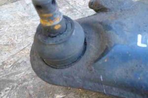 Изображение товара 26431 - 00026431 rychag perednij levyj nizhnij SEAT Leon 2