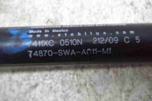 Изображение товара 26443 - 00026443 amortizator kryshki bagazhnika Renault Sandero 1