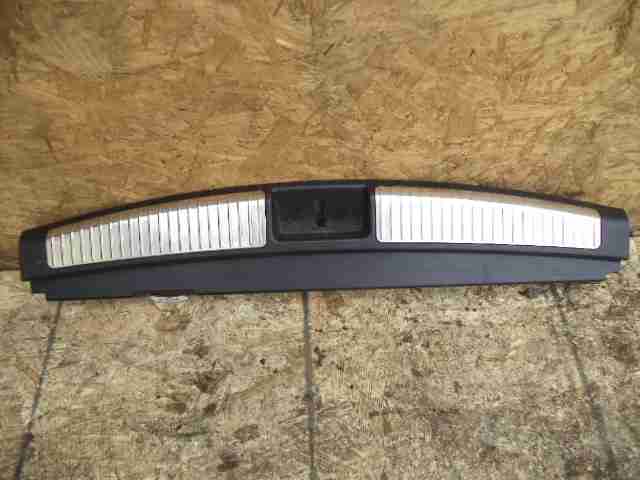 Изображение товара 26654 - 00026654 nakladka kryshki bagazhnika Ford Escort