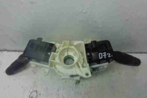 Изображение товара 26664 - 00026664 pereklyuchatel podrulevoj (strekoza) Renault Sandero 3