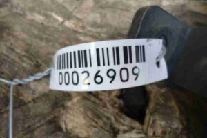 Изображение товара 26909 - 00026909 zaglushka (reshetka) v bamper Mercedes CLA 2