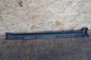 Изображение товара 26966 - 00026966 porog plastikovyj levyj Peugeot 306 3