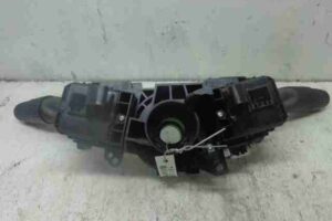 Изображение товара 27084 - 00027084 pereklyuchatel podrulevoj (strekoza) Renault Sandero 3