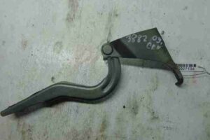 Изображение товара 27136 - 00027136 petlya kapota levaya Renault Sandero 1
