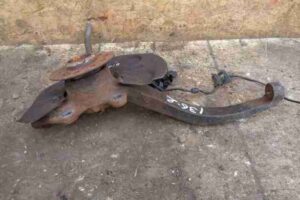 Изображение товара 27393 - 00027393 kulak povorotnyj levyj Ford Transit Connect 2