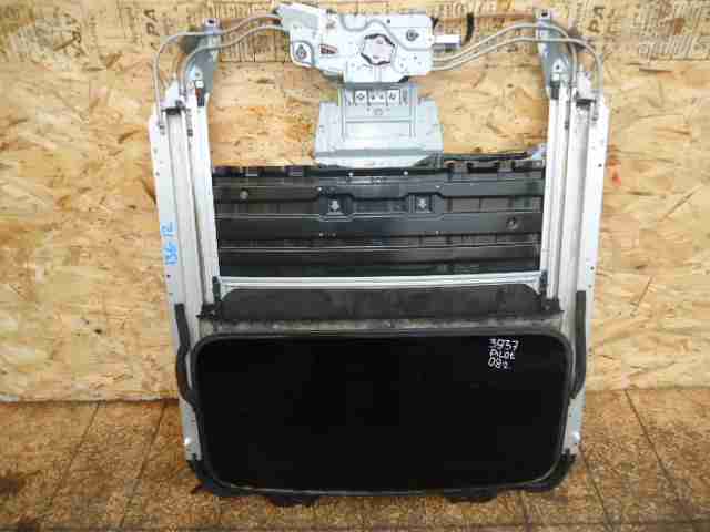 Изображение товара 27539 - 00027539 lyuk Volkswagen Amarok