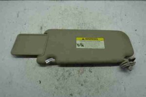 Изображение товара 27601 - 00027601 kozyrek solntsezaschitnyj Audi TT 2