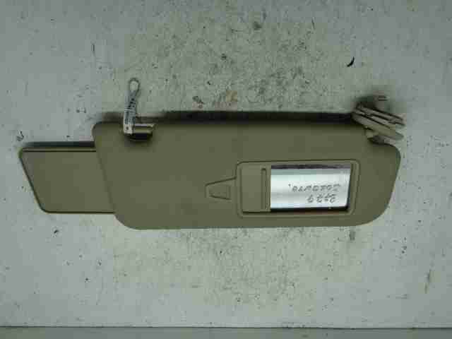 Изображение товара 27601 - 00027601 kozyrek solntsezaschitnyj Audi TT