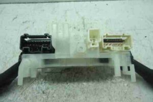 Изображение товара 27886 - 00027886 pereklyuchatel podrulevoj (strekoza) Peugeot 306 1