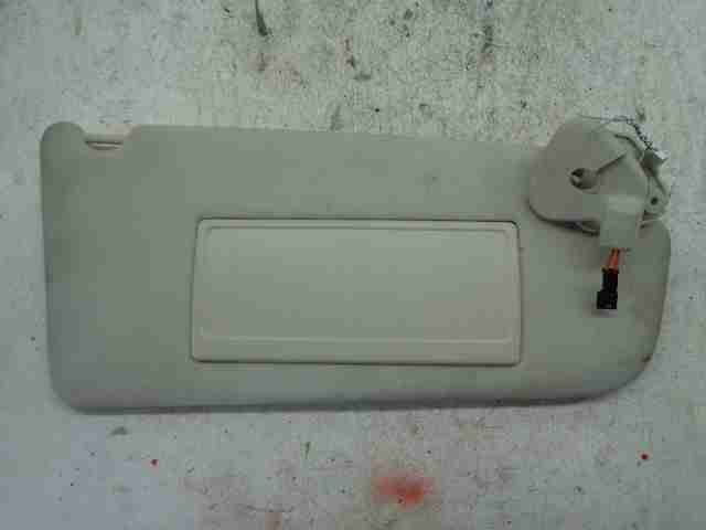 Изображение товара 27893 - 00027893 kozyrek solntsezaschitnyj Audi Q7