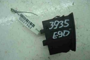 Изображение товара 27962 - 00027962 knopka avarijnoj signalizatsii 3