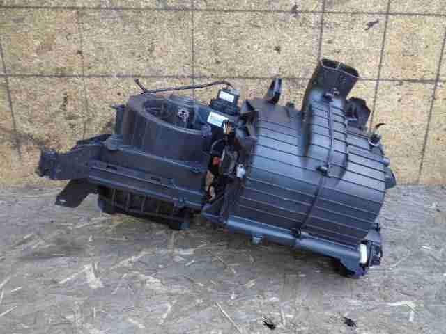 Изображение товара 27972 - 00027972 korpus otopitelya Pontiac Vibe