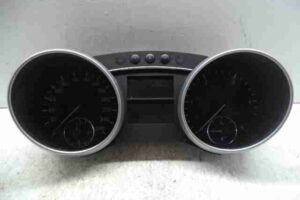 Изображение товара 28046 - 00028046 schitok priborov Ford Escort