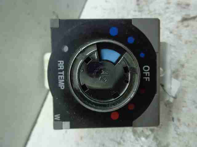 Изображение товара 28232 - 00028232 pereklyuchatel otopitelya Volkswagen Amarok