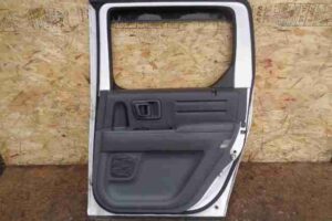 Изображение товара 28415 - 00028415 dver zadnyaya pravaya Renault Logan 3