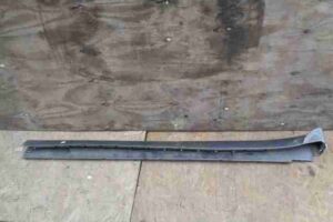 Изображение товара 28894 - 00028894 porog plastikovyj pravyj Skoda Roomster 2