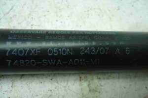 Изображение товара 28929 - 00028929 amortizator kryshki bagazhnika Renault Sandero 2