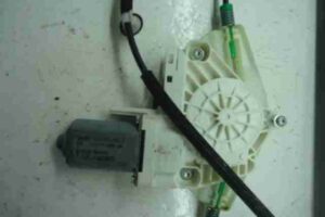 Изображение товара 29208 - 00029208 steklopodemnik zadnij levyj 2