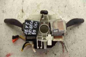 Изображение товара 29612 - 00029612 pereklyuchatel podrulevoj (strekoza) Peugeot 306 1