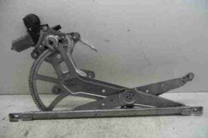 Изображение товара 29633 - 00029633 steklopodemnik perednij pravyj Renault Laguna 2