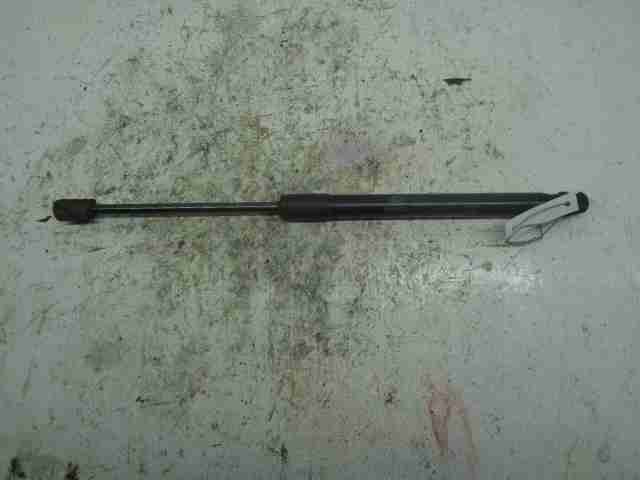 Изображение товара 30017 - 00030017 amortizator kapota Pontiac TransSport