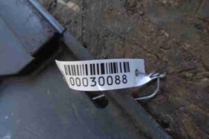 Изображение товара 30088 - 00030088 kozhukh zamka kapota 1