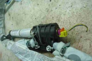 Изображение товара 30183 - 00030183 podushka bezopasnosti potolochnaya pravaya 1