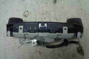 Изображение товара 30625 - 00030625 pereklyuchatel otopitelya Renault Sandero 2